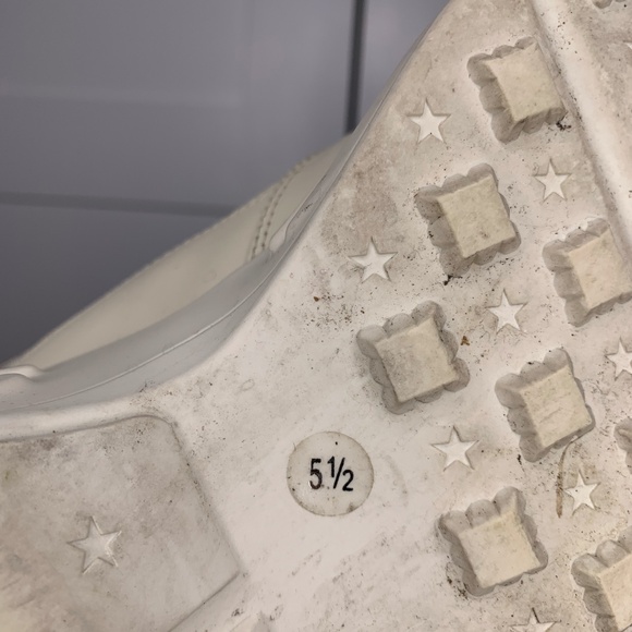 Gucci Rhyton Disk Print Beige Sneakers - Picture 6 of 9